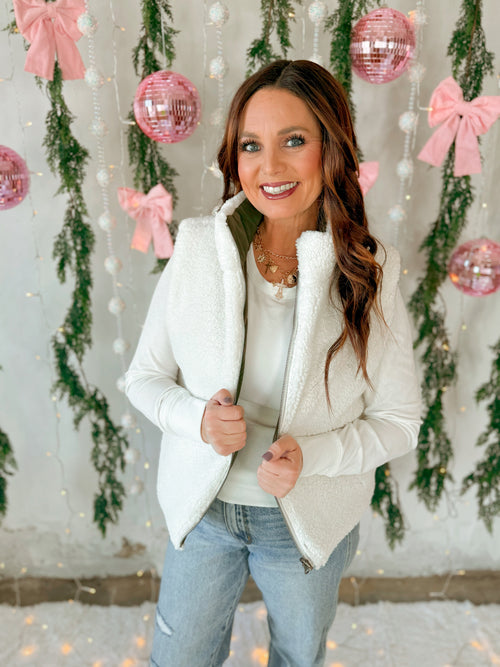 Dani Vest in Whisper White