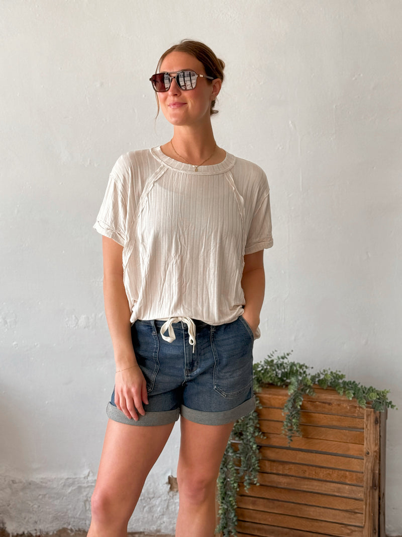 Taylor Tee in Sand Beige