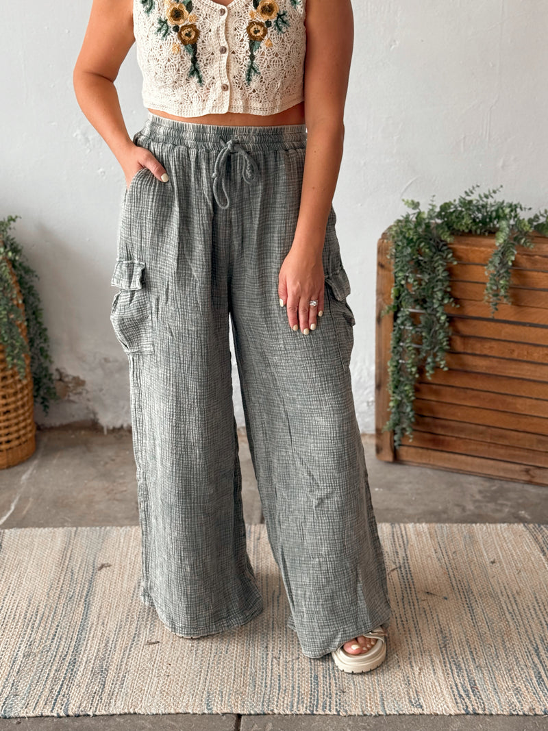 Andy Cargo Pants in Olive