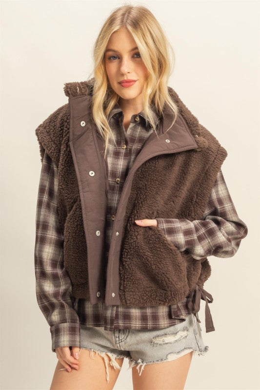 Madi Sherpa Vest in Brown