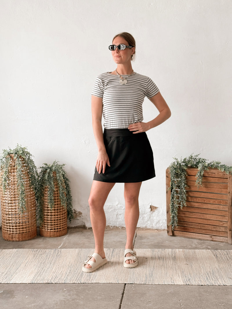 Connie Skort in Black