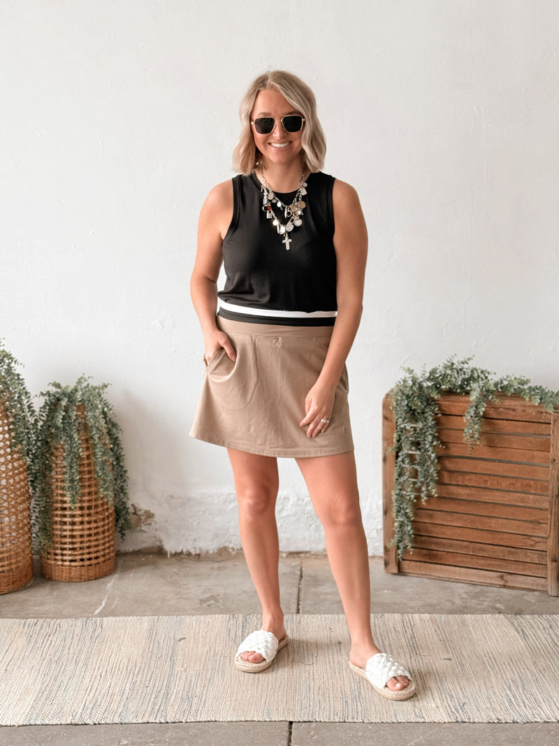 Wendy Skort in Taupe