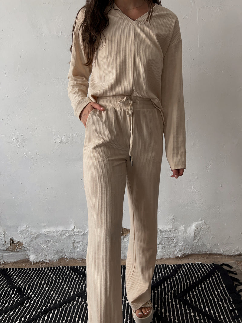 Kairi Pants in White Swan