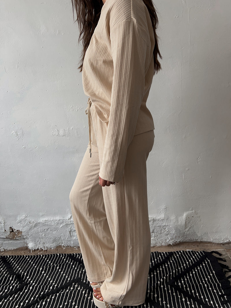 Kairi Pants in White Swan