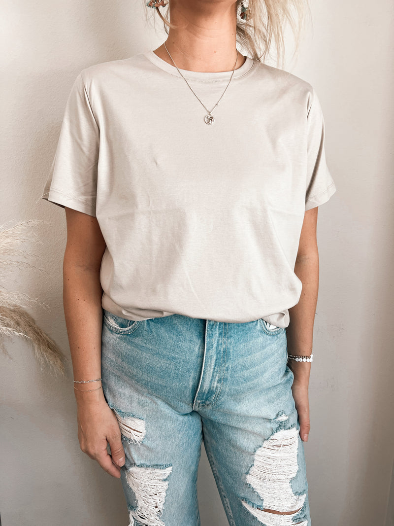 Nova Tee in Taupe